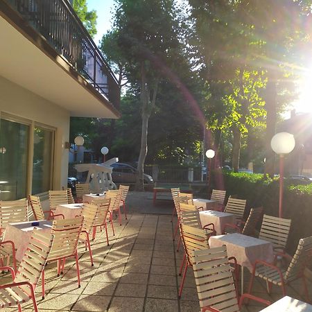 Hotel Irene Riccione Exterior foto